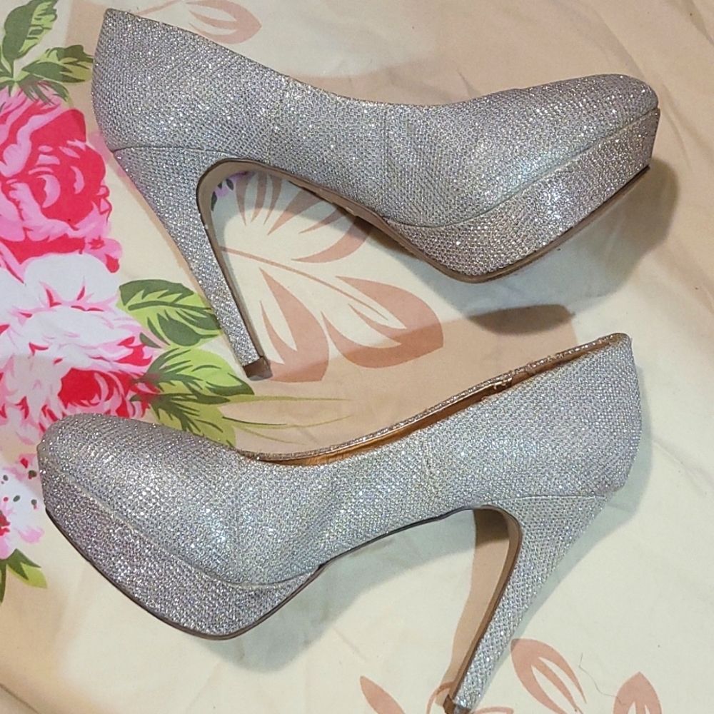Shoe's